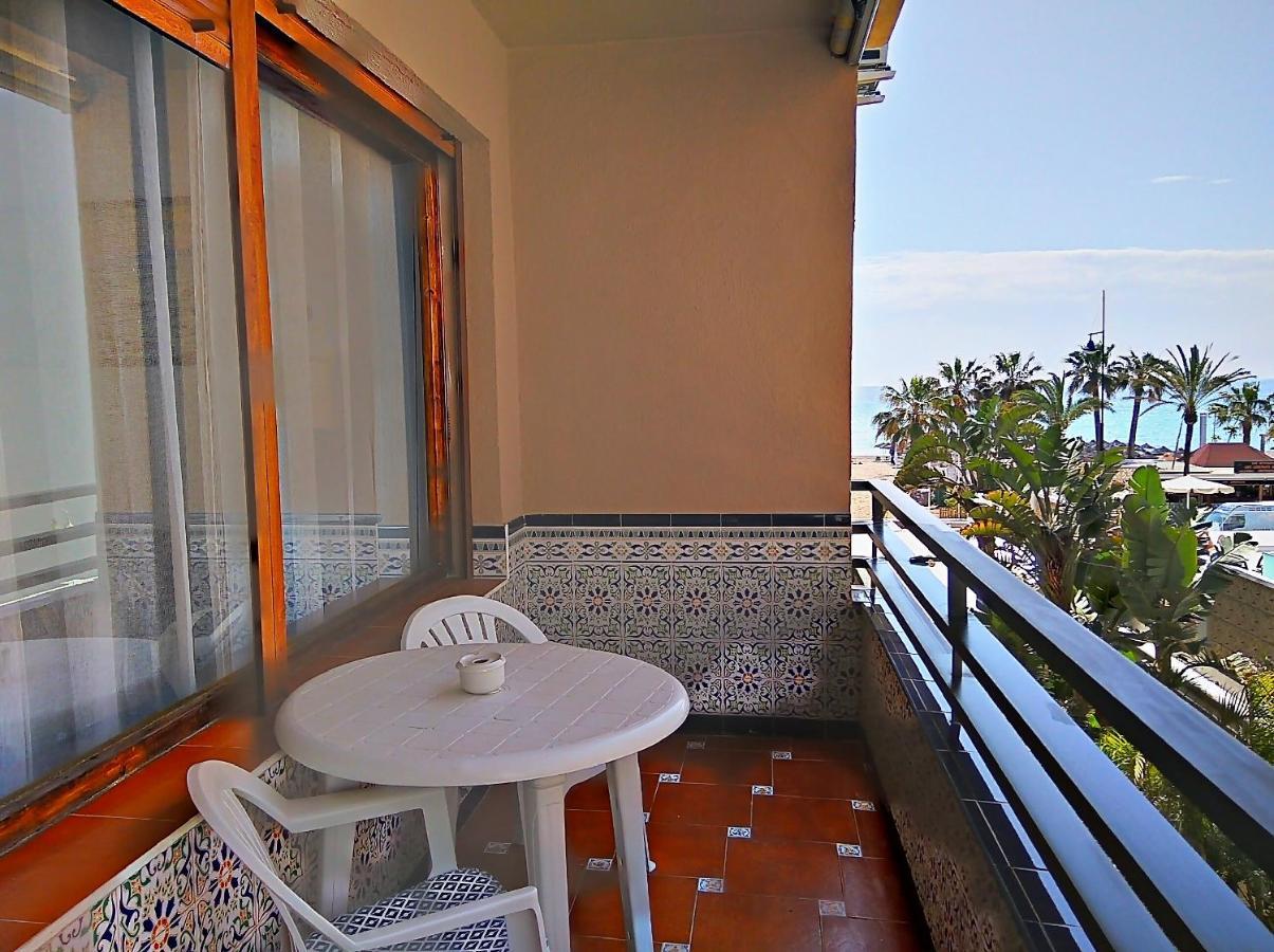 Elizabeth Beach Apartment With Seaviews! Торремолинос Экстерьер фото